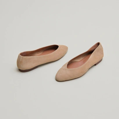 Pointed-toe ballet flats in camel velvet | dassus