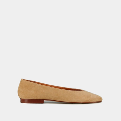 Pointed-toe ballet flats in camel velvet | dassus