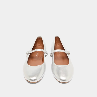Ballet flats with straps in silver metallic leather | DOUCEUR