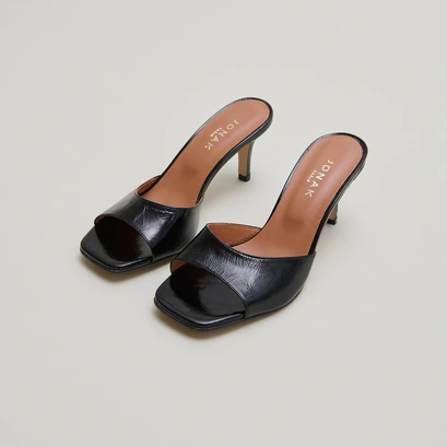 Heeled mules in black shiny leather | vertigo