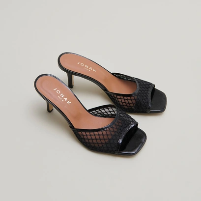 Heeled mules in black shiny leather and black mesh | VOILE