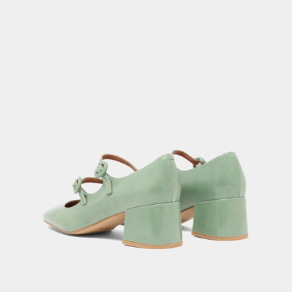 Mary Janes with double straps and rounded toes in green shiny leather | DELOU