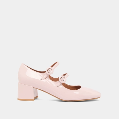 Mary Janes with double straps and rounded toes in light pink varnish | DELOU