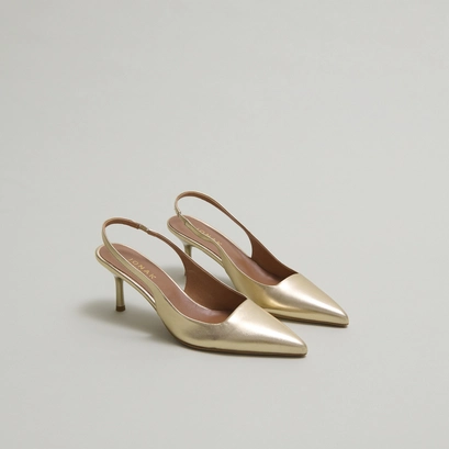 Pumps with pointed toes in platinum metallic leather | DIAMANTINE