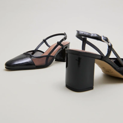 Heeled slingbacks en vernis pliss&eacute; noir et r&eacute;sille noire | DHAPOPILLE