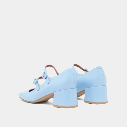 Babies with double straps and rounded toes in light blue varnish | DELOU