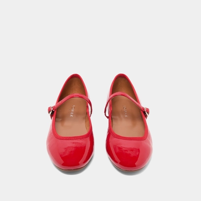 Strap ballet flats in red pleated varnish | DOUCEUR