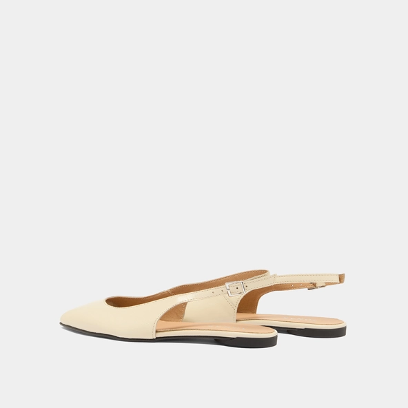 Slingback ballet flats in ecru pleated varnish | NOA