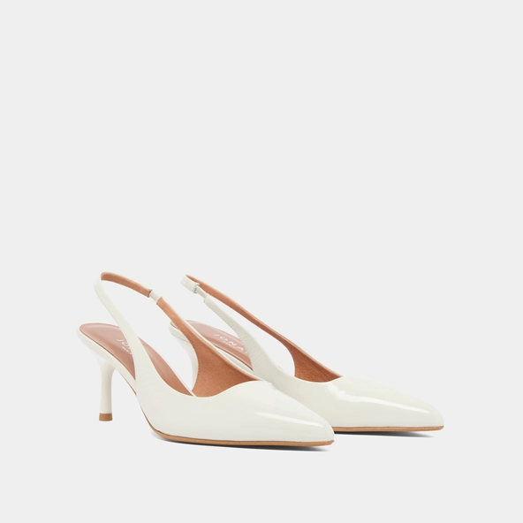 Pointed-toe pumps in pearl pleated varnish | DIAMANTINE
