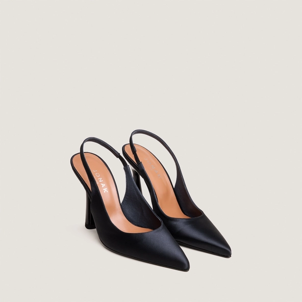 Pointed-toe slingbacks in black satin | DRESSY