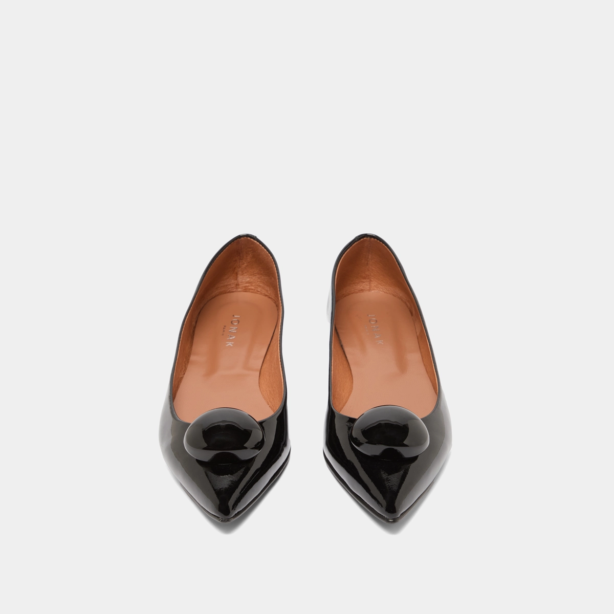 Pointed-toe ballet flats with marbles in black varnish | DALIDO