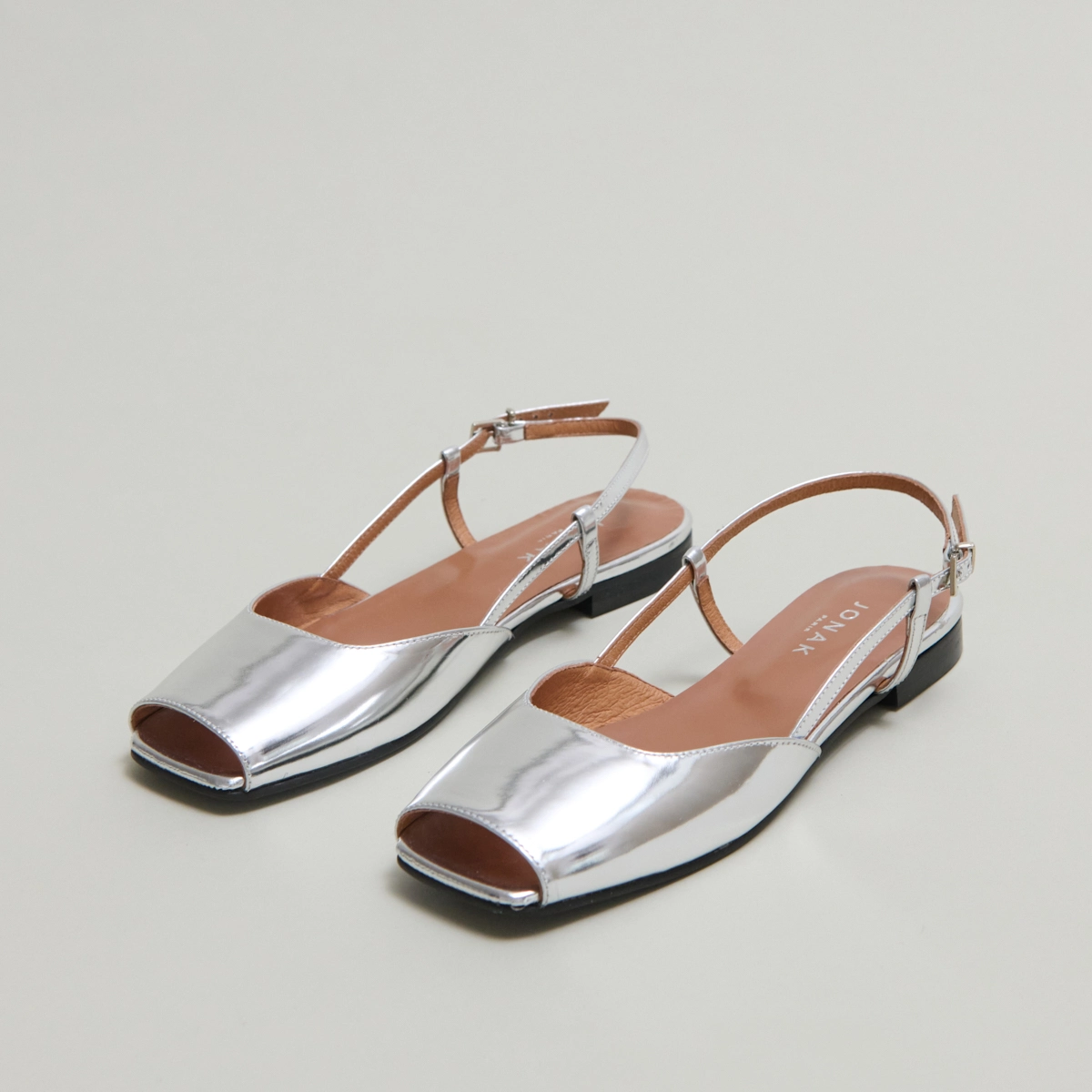 Open-toe ballet flats in silver mirror leather | DORDOGNE
