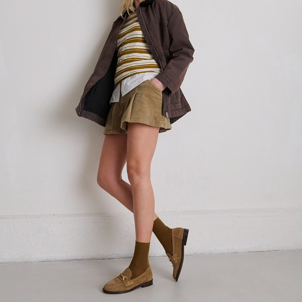 Loafers with gold bits in dark beige suede | DROP