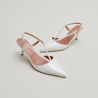 Pointed-toe slingback heels in pearl varnish | DUO