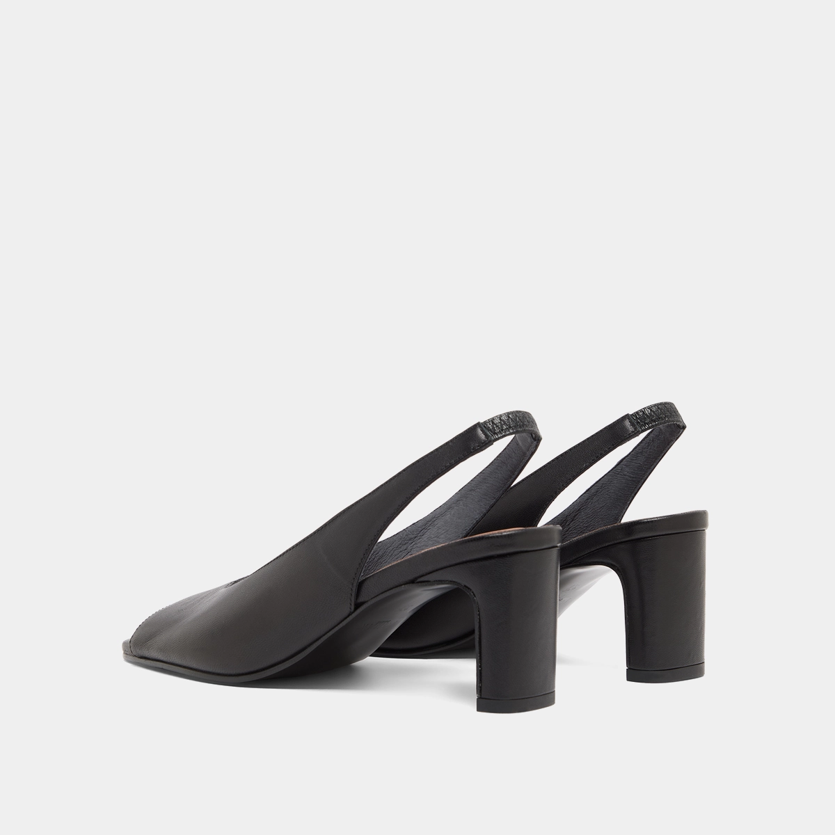 Slingback pumps in black leather | DICTON