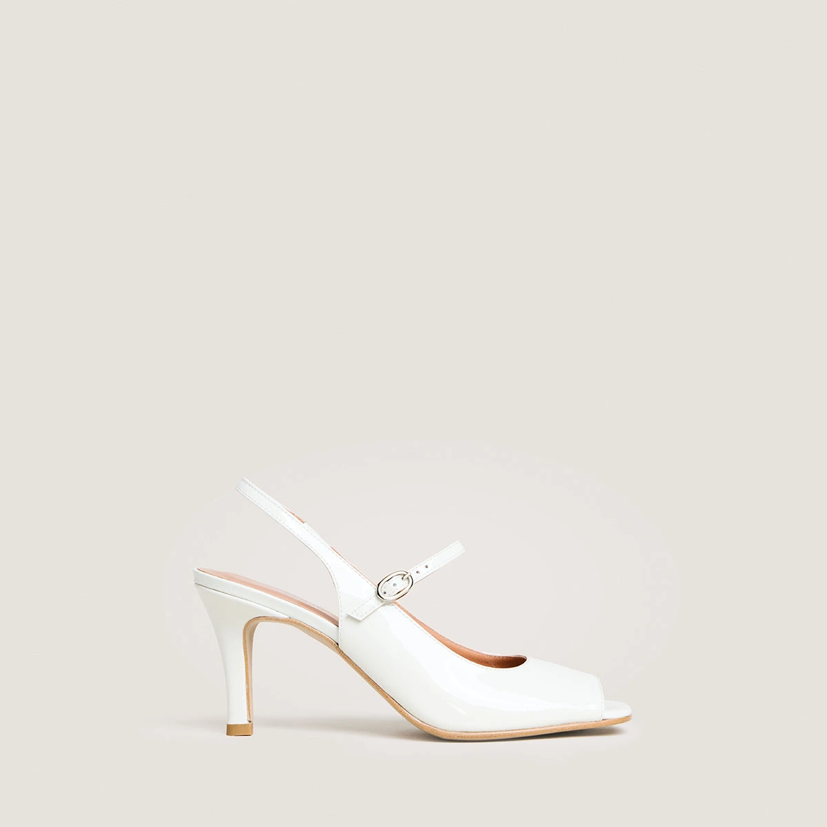 Heeled slingbacks in pearl varnish | DISCRET