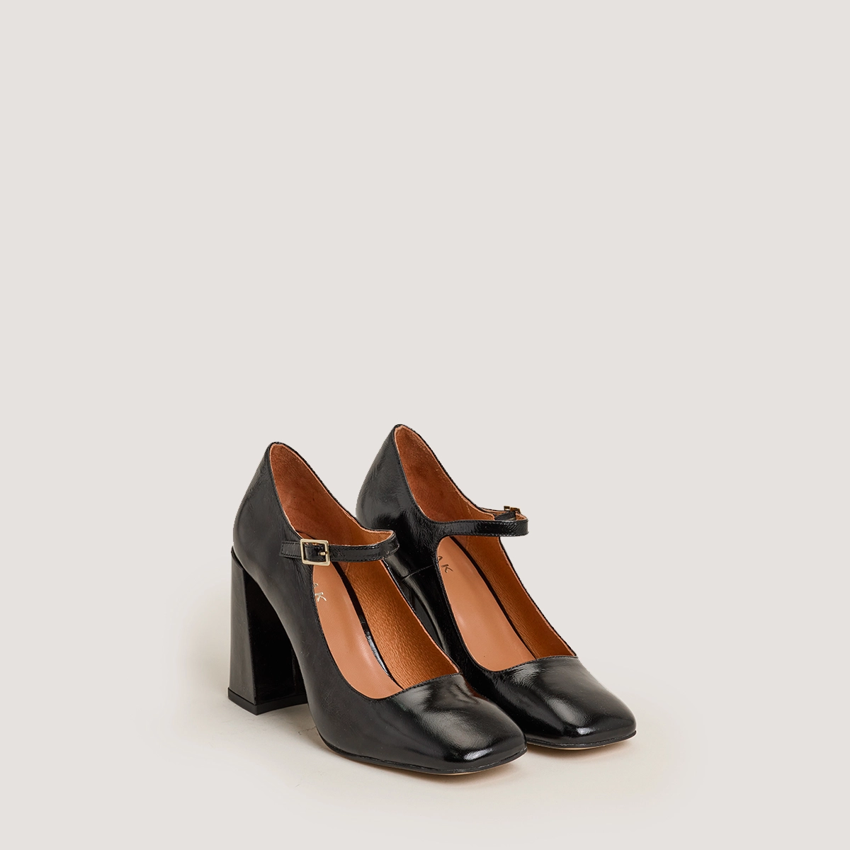 Square Toe Mary Jane in black shiny leather | VALERIA