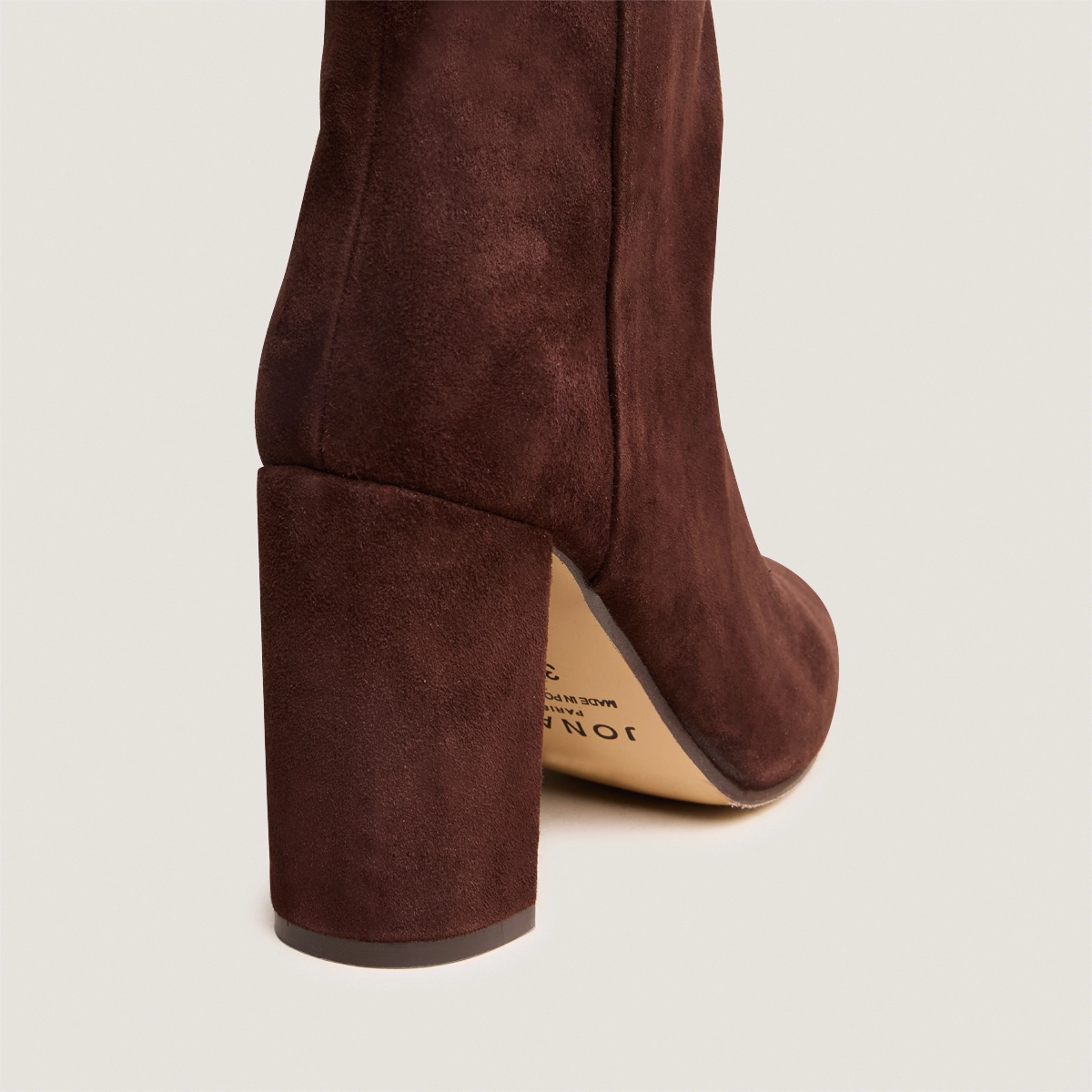 Heeled Boots in maroon velvet | VENEZUELA
