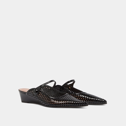 Pointed-toe wedge mules in black shiny leather | decade