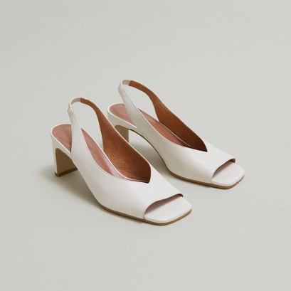 Slingback pumps in ecru leather | dicton