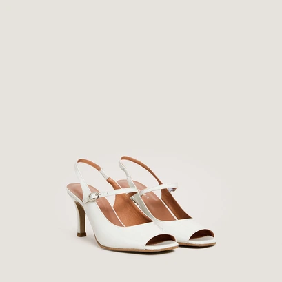 Heeled slingbacks in pearl varnish | discret