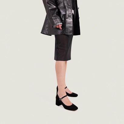 Mary jane with square heels in black velvet | alienor
