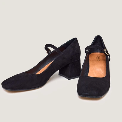 Mary jane with square heels in black velvet | alienor