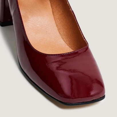 Mary jane with square heels in burgundy varnish | alienor