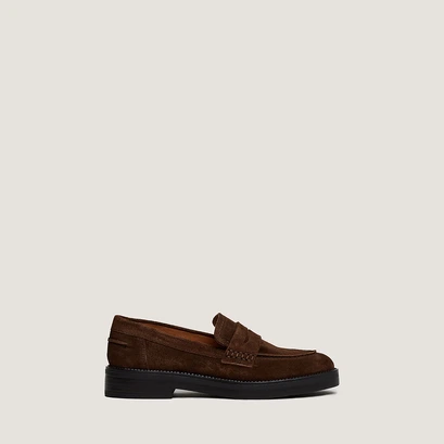 Loafers with round toe in brown suede | mirna