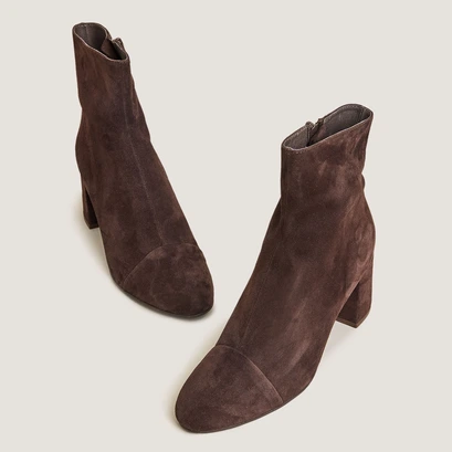 Heeled ankle boots in dark brown velvet | doniama