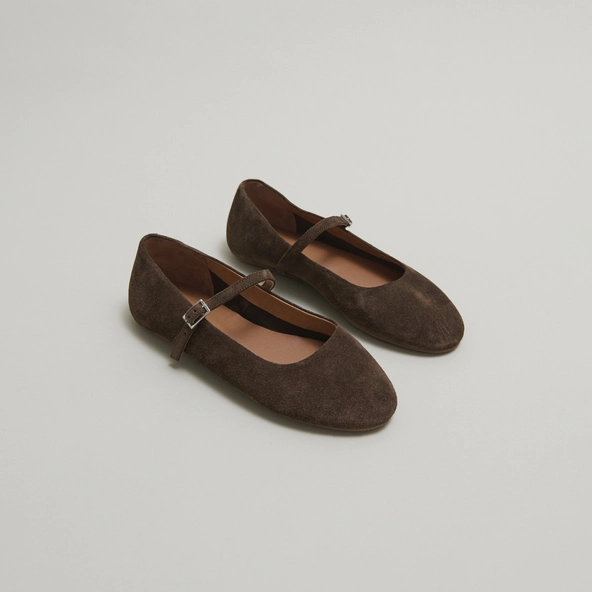 Strappy ballet flats in brown crust | DRIMA