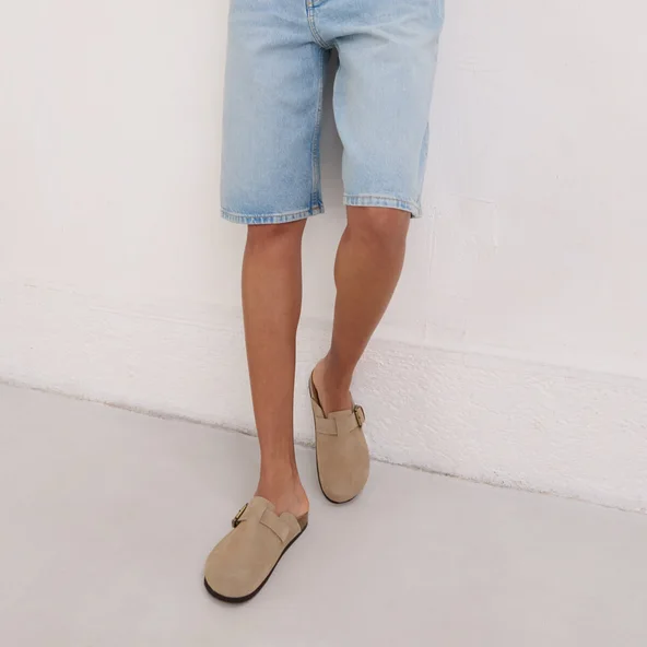Buckle Mules in taupe crust | MUNCH