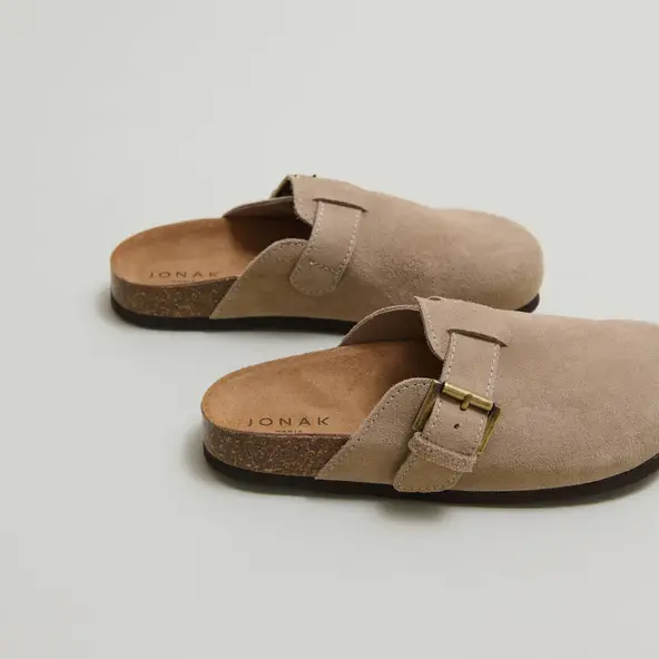 Buckle Mules in taupe crust | MUNCH