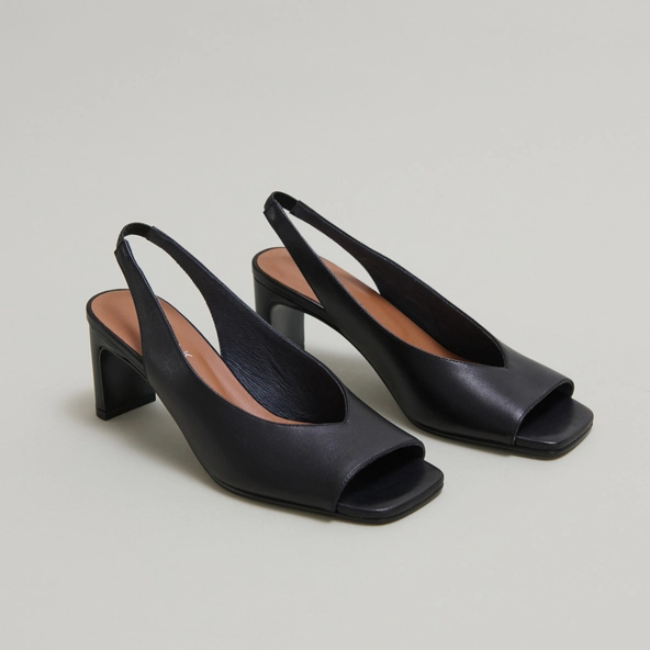 Slingback pumps in black leather | DICTON
