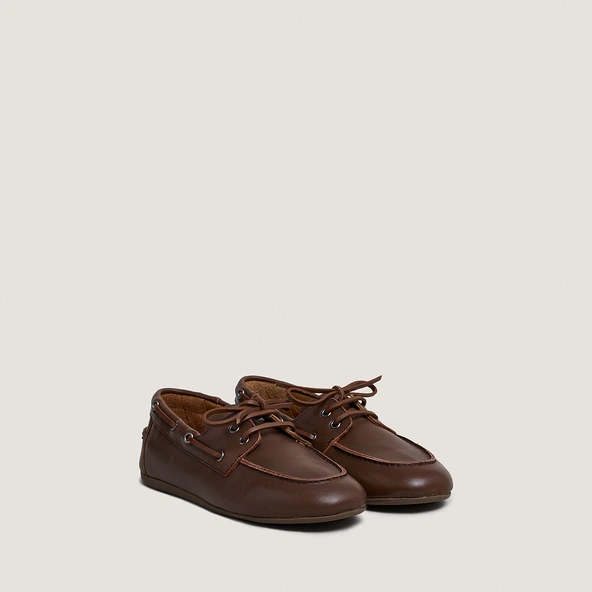 Soft loafers in brown leather | Lalie