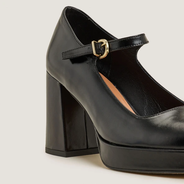 Platform Mary Jane with Rounded Toe in black leather | VERITOX