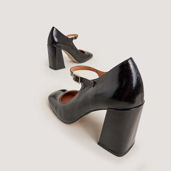 Square Toe Mary Jane in black shiny leather | VALERIA
