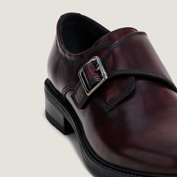 Derbies with Buckles in burgundy shiny leather | ATLANTIS
