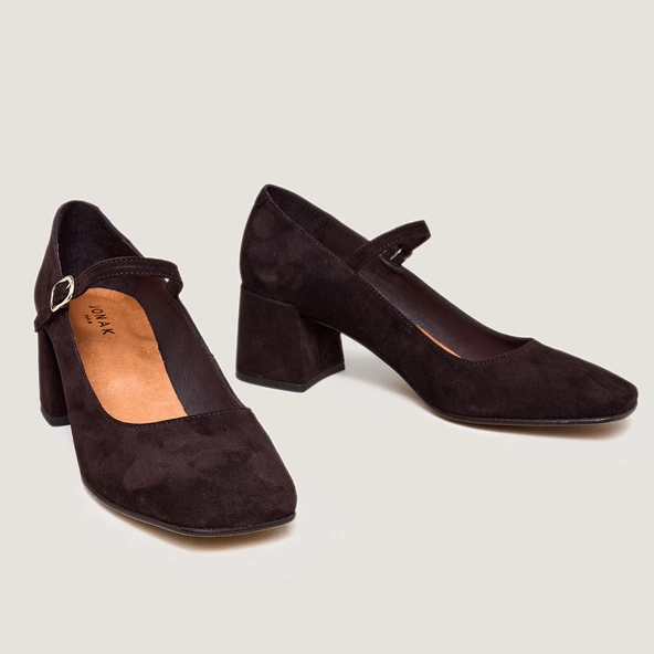 Mary Jane with Square Heels in dark brown velvet | ALIENOR