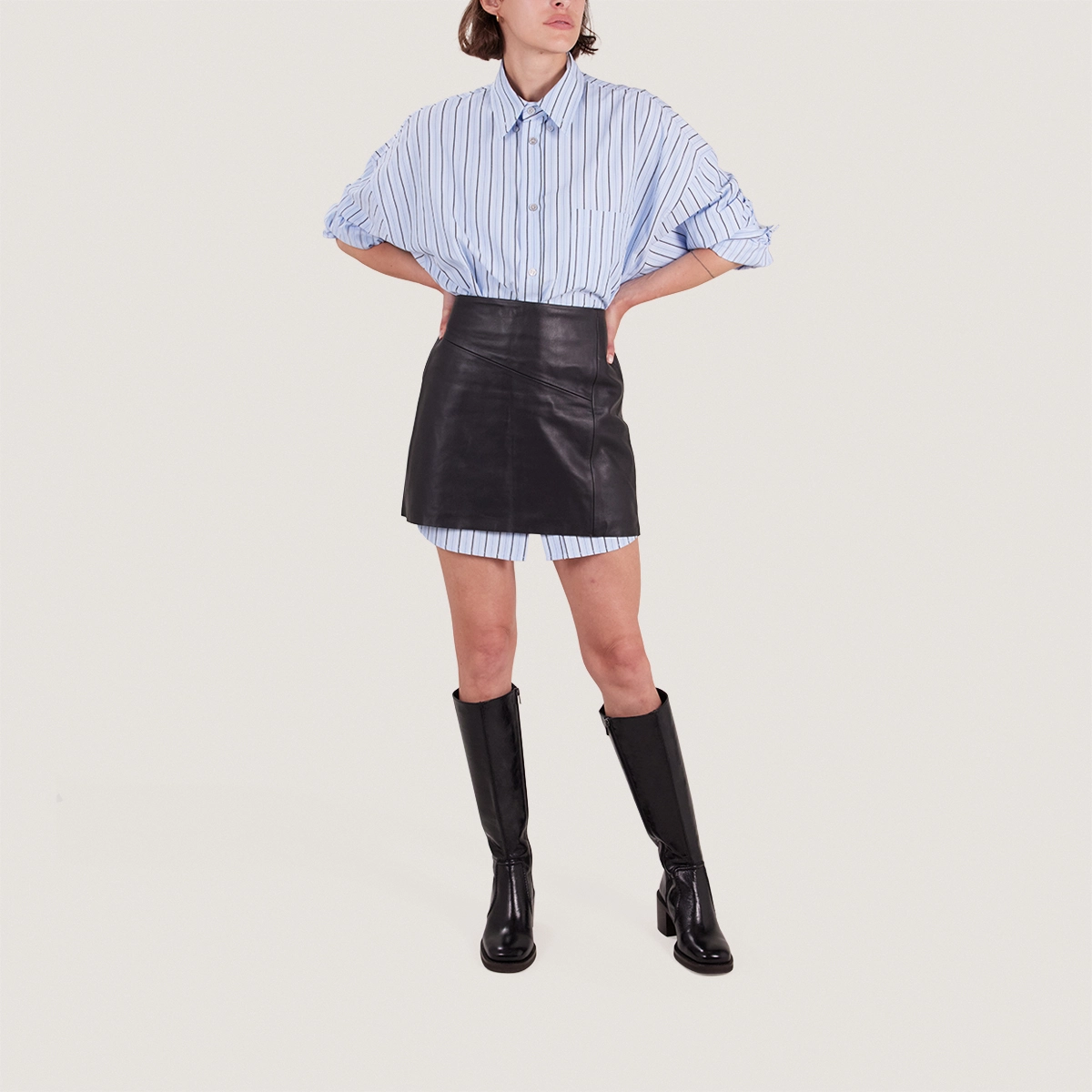 Laminated Heel Boots in aged black leather | BIJOU