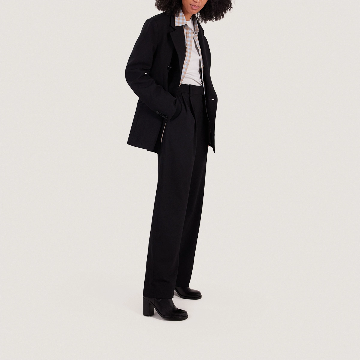 Elastic Booties with Rounded Toes in black leather | BREAK