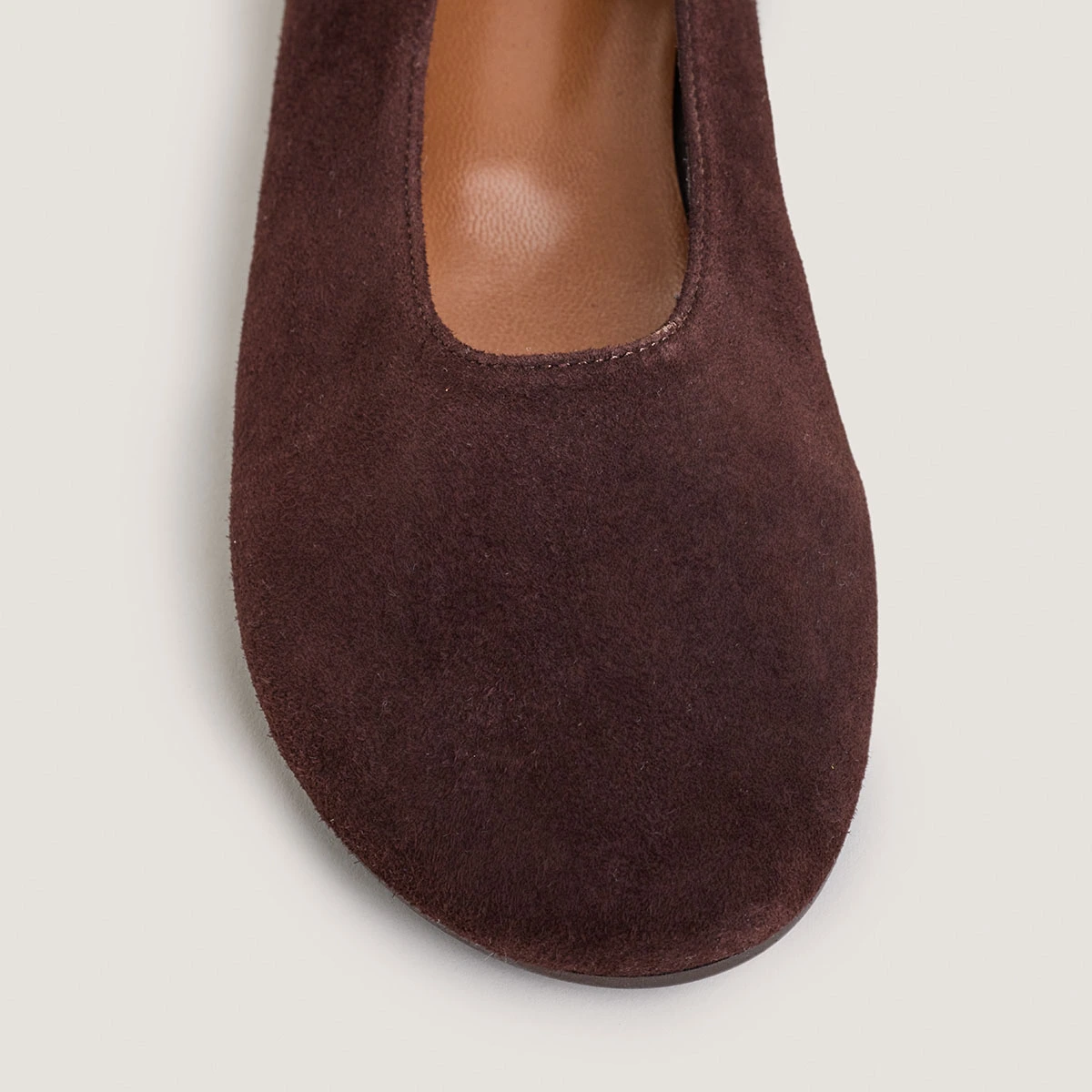 Ballet Flats with Rounded Toe in brown velvet | DERLINE