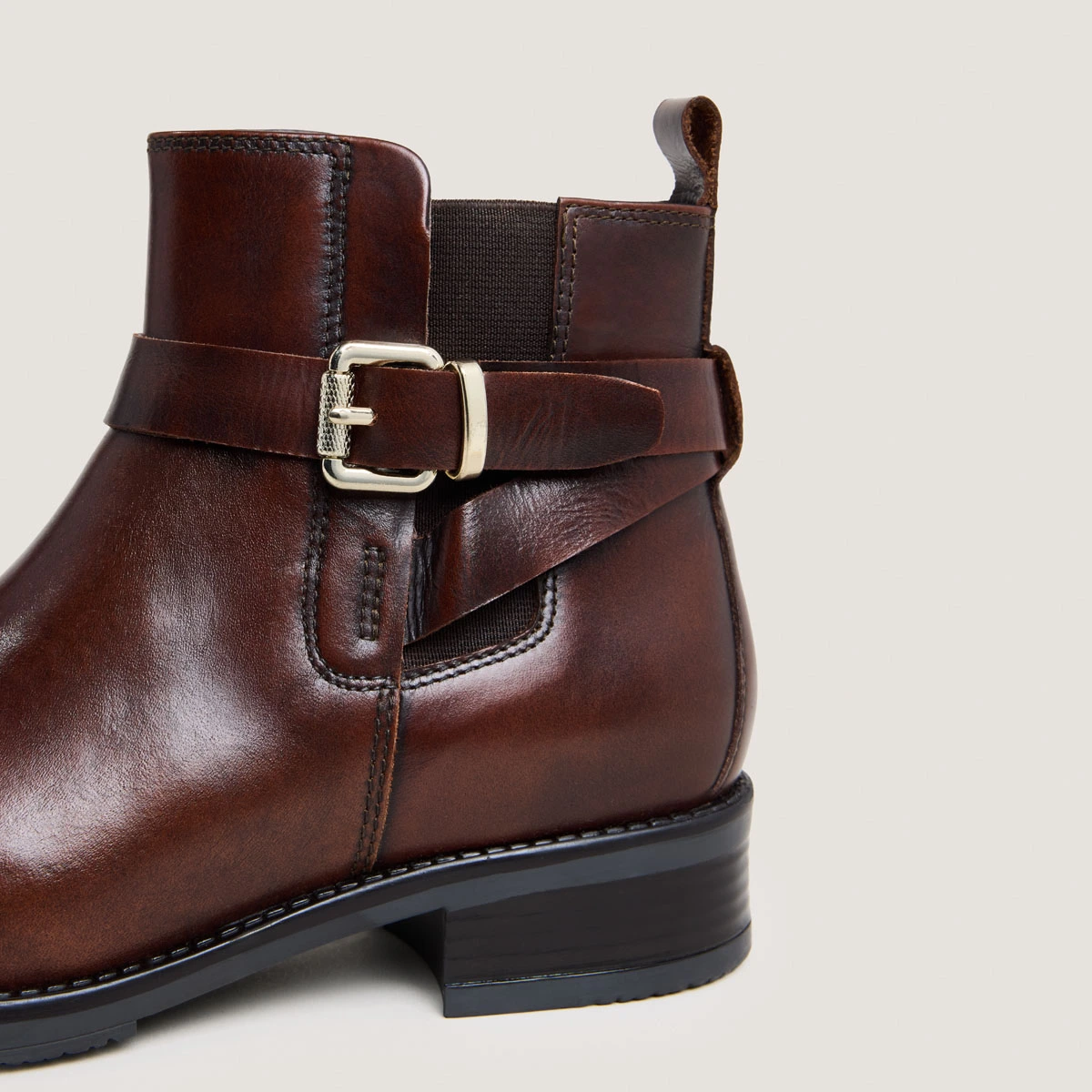 Boots with Buckles in cognac patined leather | ABSTRAIT