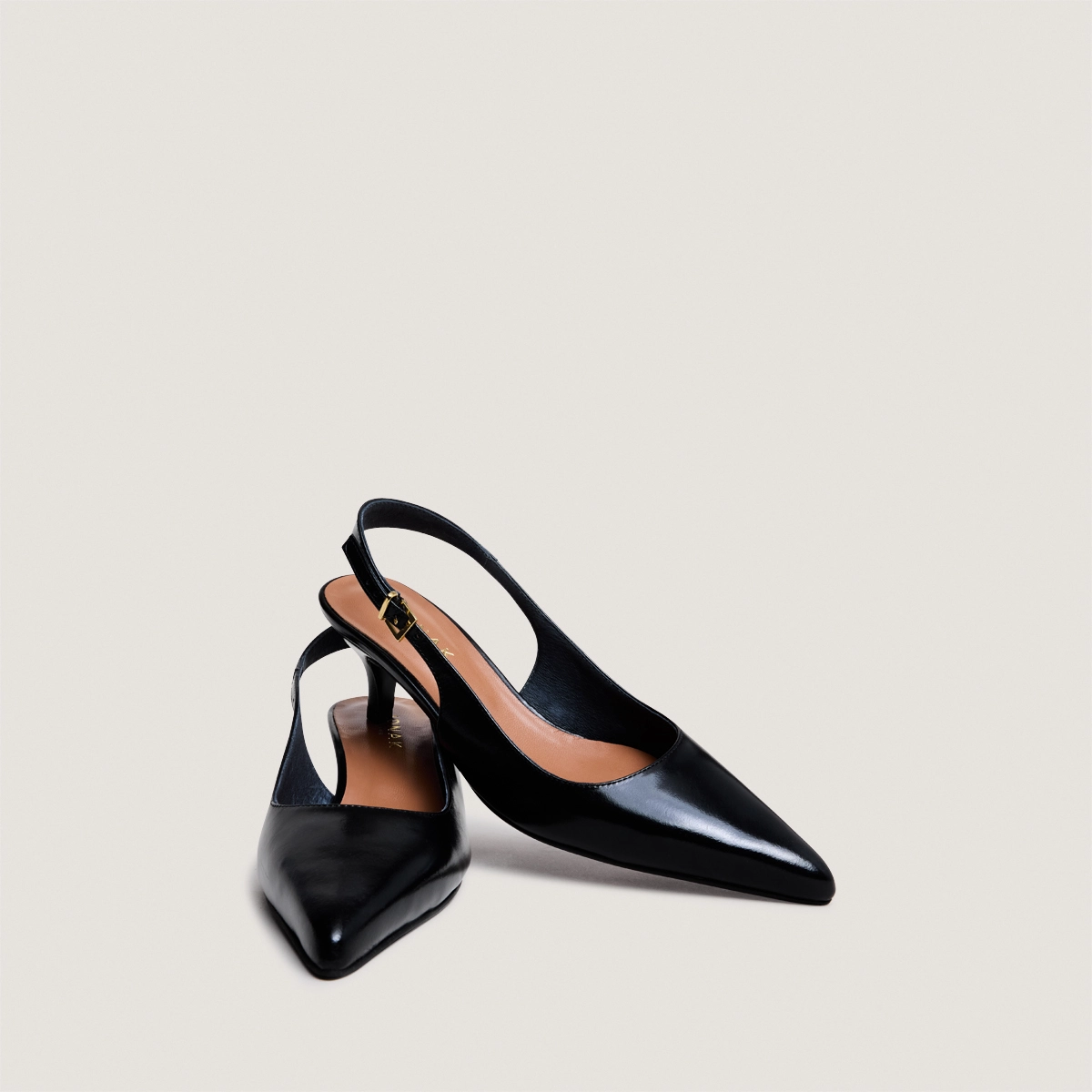 Slingback Pumps with Small Heels in black leather | DOUALA