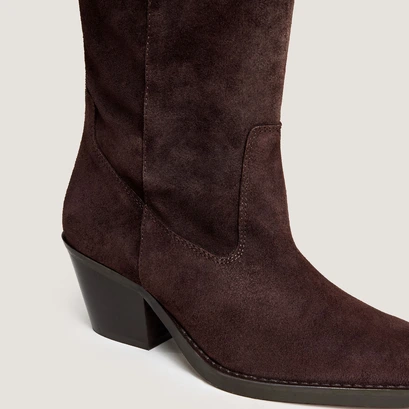 Pointed-Toe Boots in dark brown split leather | bresil