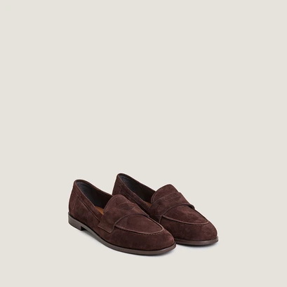 Round-toe loafers in brown suede | thelma