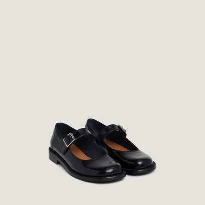 Ballet flats with straps and adjustable buckles in black glazed leather | demilie