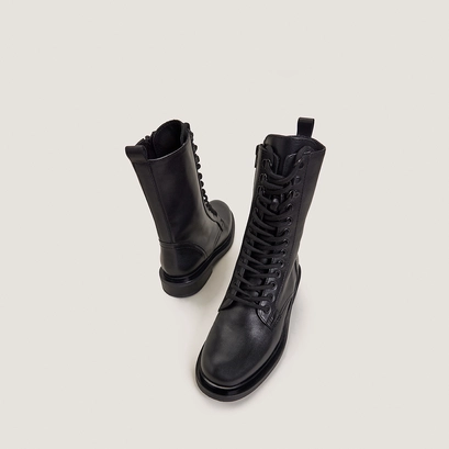 Lace-up boots in black leather | mathias