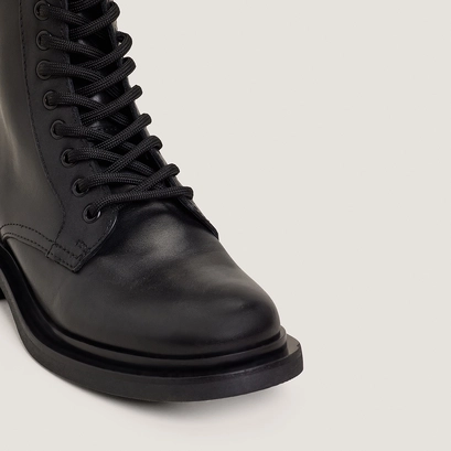 Lace-up boots in black leather | mathias