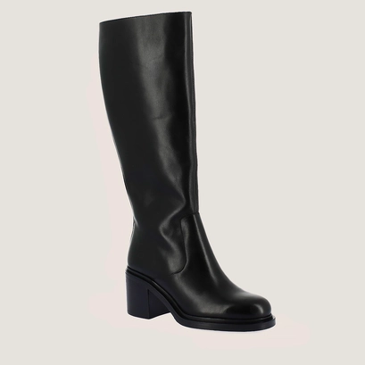 High-heeled boots in black leather | marilou